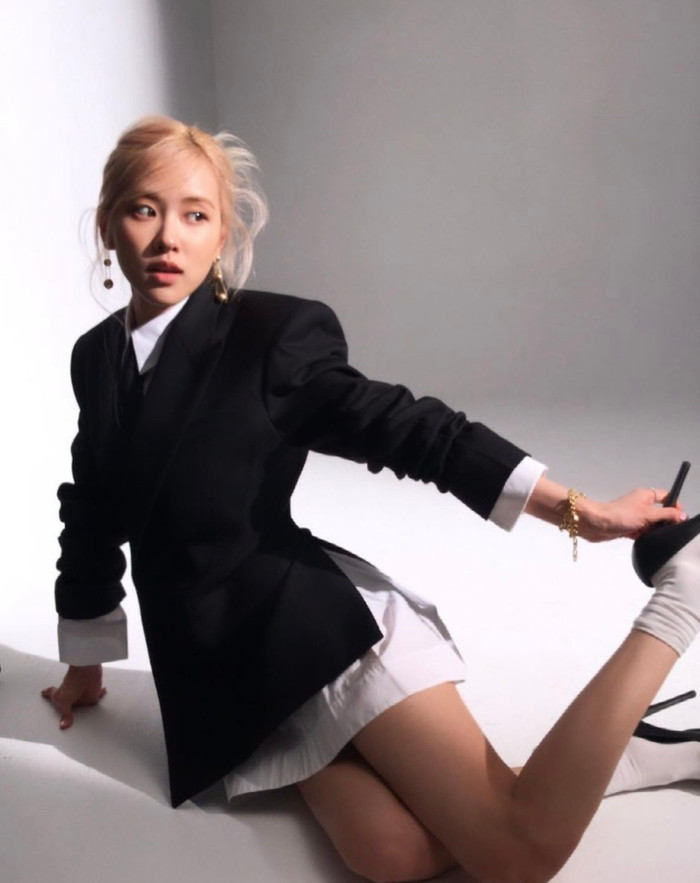 Được chú ý nhờ tài nguyên thời trang riêng biệt.