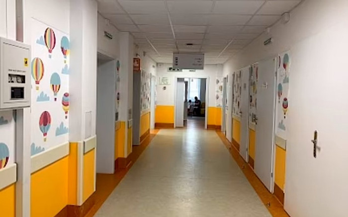 Trẻ sơ sinh Ukraine được đưa xuống hầm trú ẩn Ảnh 2