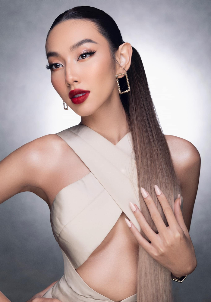 Nàng Hậu khiến nhiều người bất ngờ khi chia sẻ câu chuyện bị chê bai ngoại hình lúc mới đăng quang.