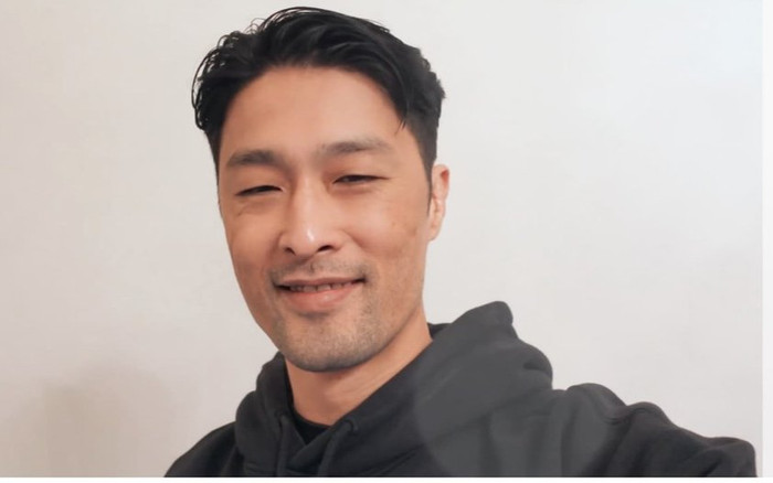 Diện mạo của Johnny Trí Nguyễn như thế nào khi thay đổi một điểm trên khuôn mặt khiến dân tình 'rần rần' Ảnh 2