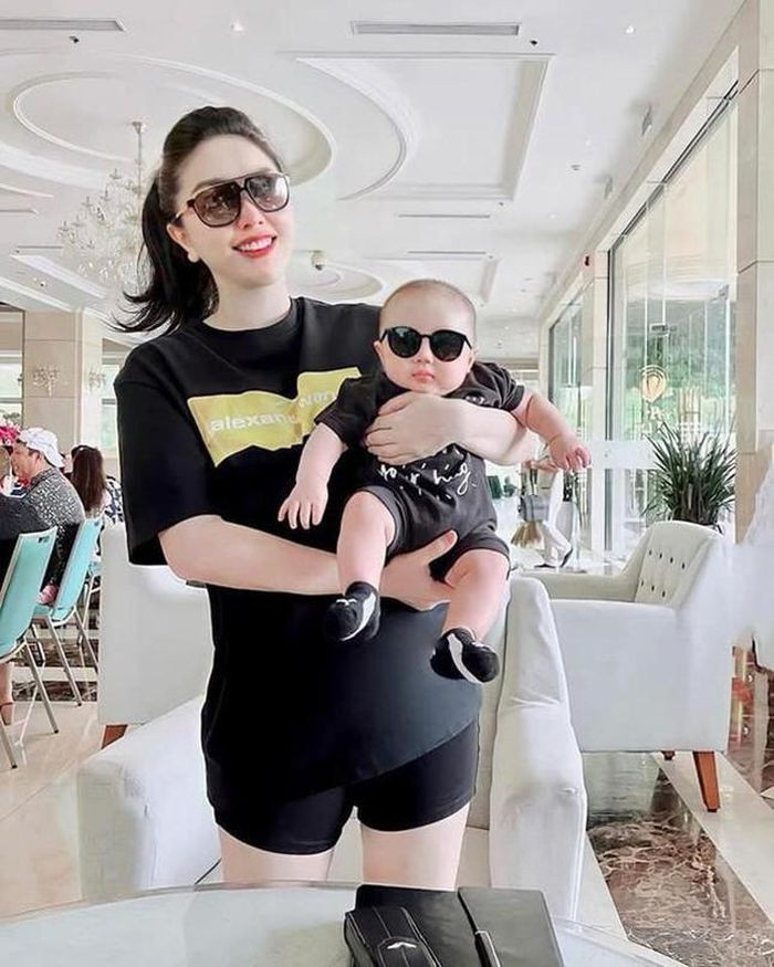 Bảo Thy sẽ không để mọi người quen giọng hát của mình.