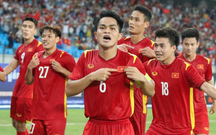 Cầu thủ U23 Việt Nam phản ứng: Đội hình tiêu biểu bất công quá, 'cạn lời' về danh hiệu cá nhân! Ảnh 2