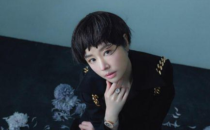 Lâm Tâm Như bất ngờ 'lột xác' với diện mạo mới lạ ở tuổi 46 Ảnh 2