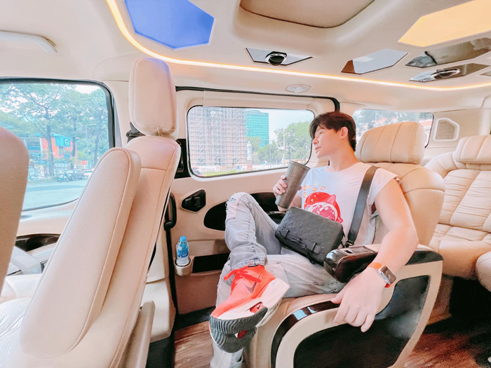 Hình ảnh thảnh thơi của Nathan Lee 