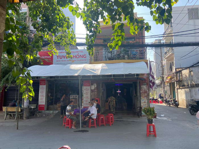 Gia đình chuẩn bị tang lễ cho chị Hương