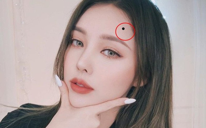 Nốt ruồi mang lại may mắn cho 12 con giáp: Bạn có không? Ảnh 2