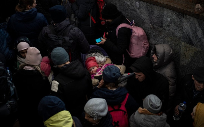 Một đêm trong giá rét trần ai của người di cư Ukraine Ảnh 2