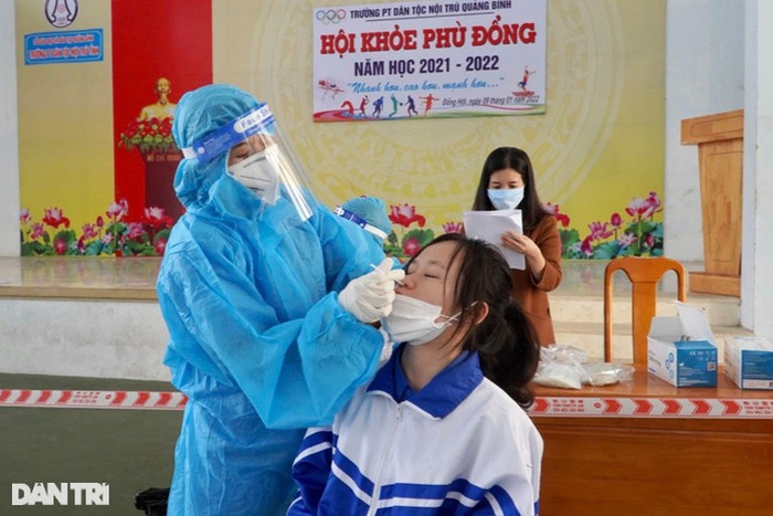 Trong ngày, Quảng Bình ghi nhận hơn 1.700 ca mắc Covid-19 (Ảnh: Tiến Thành).