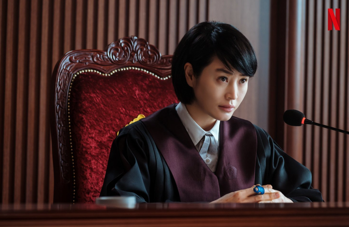 Nữ phụ 'Tòa án vị thành niên' gây sốc trước màn giả nam xuất sắc Ảnh 8