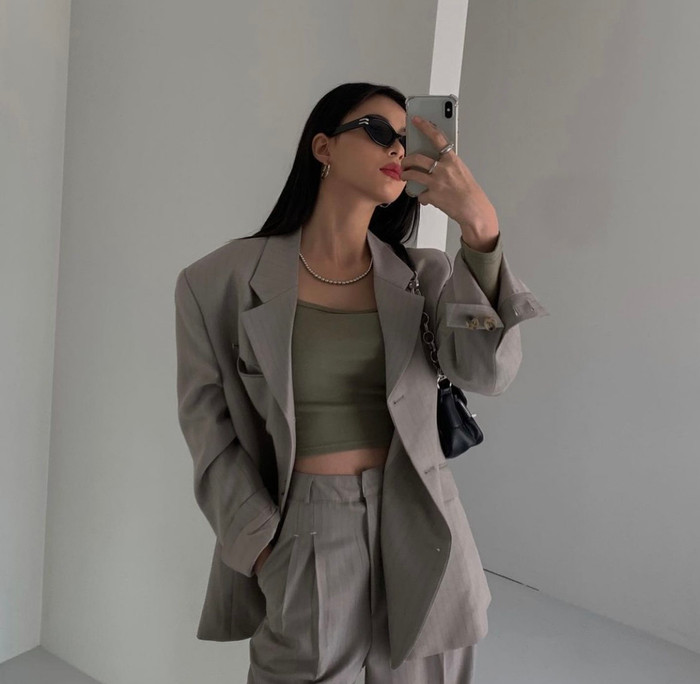 3 mẫu blazer trendy 'hú hồn bật ngửa' nàng nào cũng nên sắm Ảnh 4