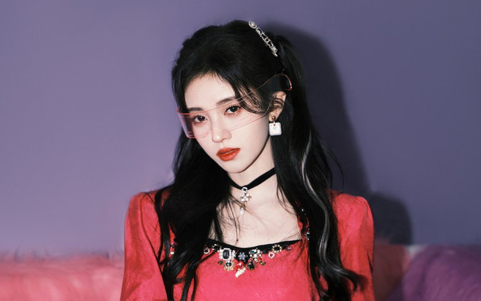 'Mỹ nhân 4000 năm' Cúc Tịnh Y đẹp xuất sắc với tạo hình người máy nhân tạo Ảnh 2