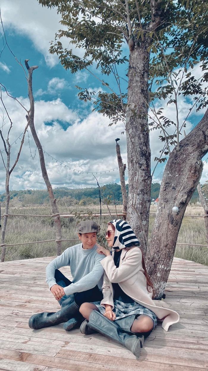 Dù đã trải qua 4 lần sinh nở nhưng bà xã Lý Hải vẫn giữ được vóc dáng hoàn hảo đến không ngờ.