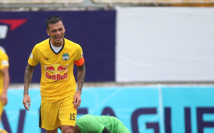 HAGL mất trụ cột, Kiatisuk phải đổi chiến thuật? Ảnh 2