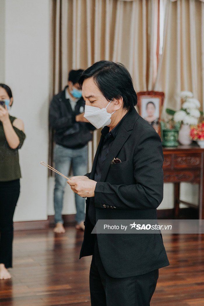 Kim Tử Long bồi hồi khi nhắc về NSƯT Ngọc Đáng: Là người khiêm tốn, rất tôn trọng đàn em trên sân khấu Ảnh 4