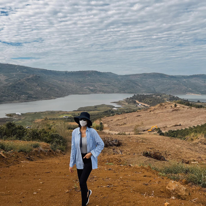 Tăng Thanh Hà lộ vóc dáng gầy đến báo động sau sinh con Ảnh 5