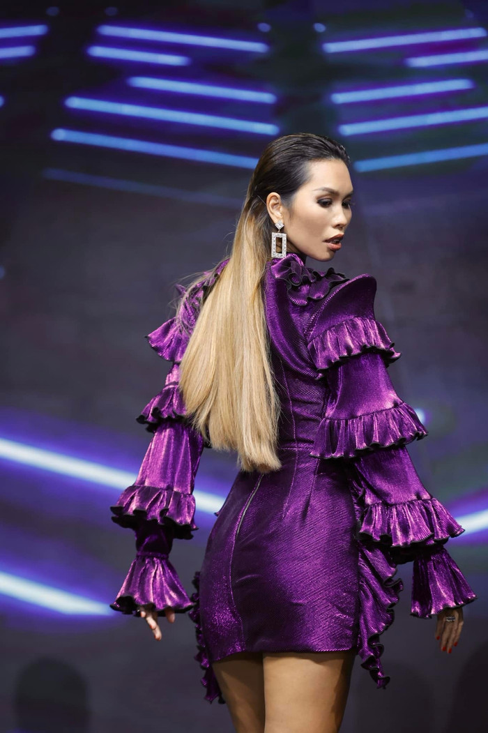 Siêu mẫu Hà Anh ngồi ghế nóng Miss Universe Vietnam: Cờ tới tay chị - mời chị phất Ảnh 5