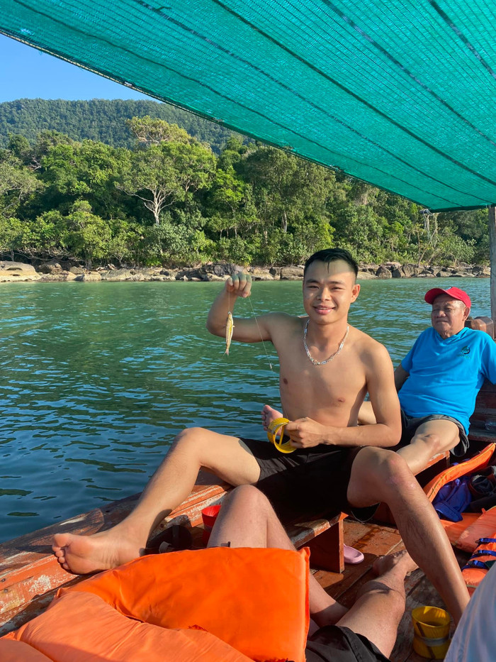 Ở làng chài chơi hoài không thấy chán.