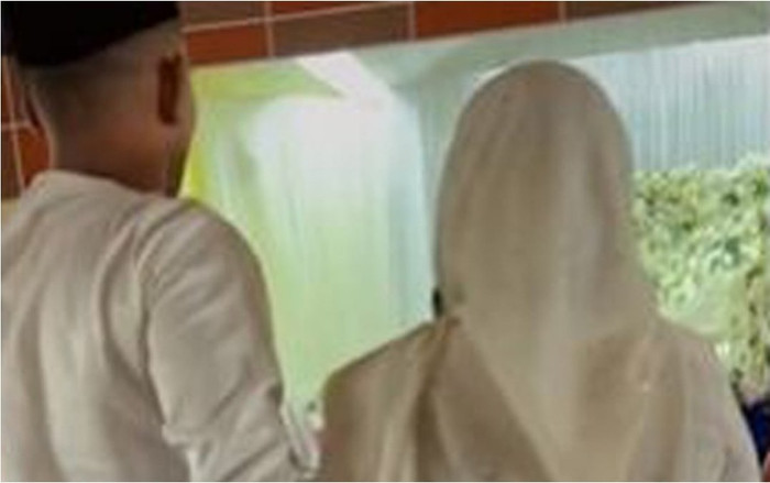 Chồng rủ vợ mặc đồ trắng cùng đến đám cưới, tới nơi vợ 'tái mặt' khi thấy sự thật Ảnh 2