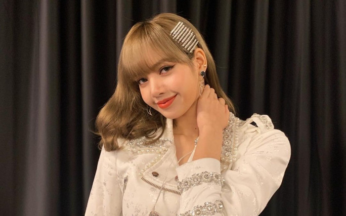 10 bí quyết mix&match phụ kiện giúp bạn 'thăng hạng' phong cách Ảnh 2