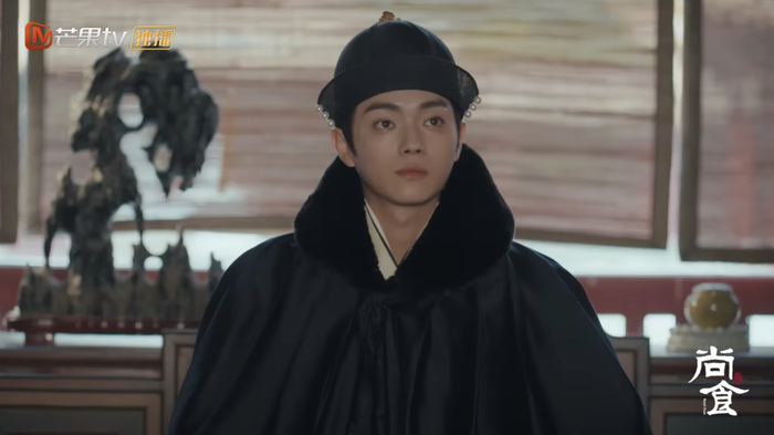 Trước đây tại Diên Hi công lược, Hứa Khải là thị vệ. Khi đóng nam chính trong Thượng thực nam diễn viên đã hóa thân thành Hoàng đế.