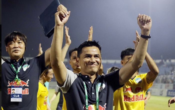 SLNA - HAGL: Chờ Kiatisuk tặng quà cho bầu Đức Ảnh 2