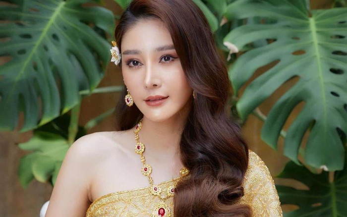 Bố ruột Tangmo 'Chiếc lá cuốn bay' kể về việc ly hôn, netizen ngán ngẩm: Bà Panida cư xử quá tuyệt tình Ảnh 2