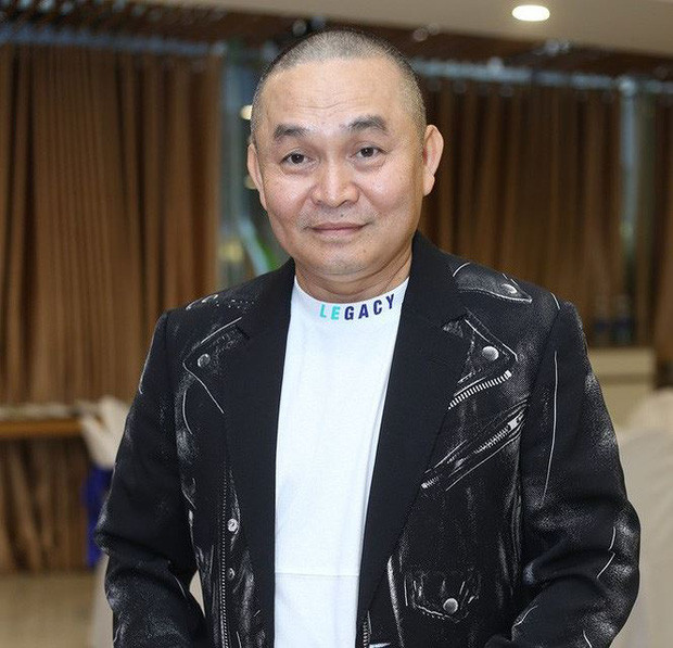 Dân mạng thích thú khi biết mối quan hệ bạn bè lâu năm của nghệ sĩ Xuân Hinh với ông trùm Vingroup.