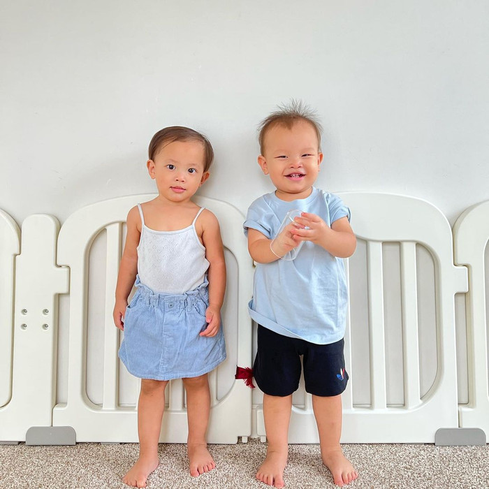 Hình ảnh của cặp song sinh Lisa-Leon nhà Hà Hồ, nữ ca sĩ thường xuyên cập nhật khoảnh khắc của các con lên Instagram cá nhân