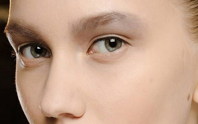 4 dáng lông mày làm xấu cả mặt lẫn vận mệnh, cứ mãi xui xẻo khó làm nên đại sự Ảnh 2