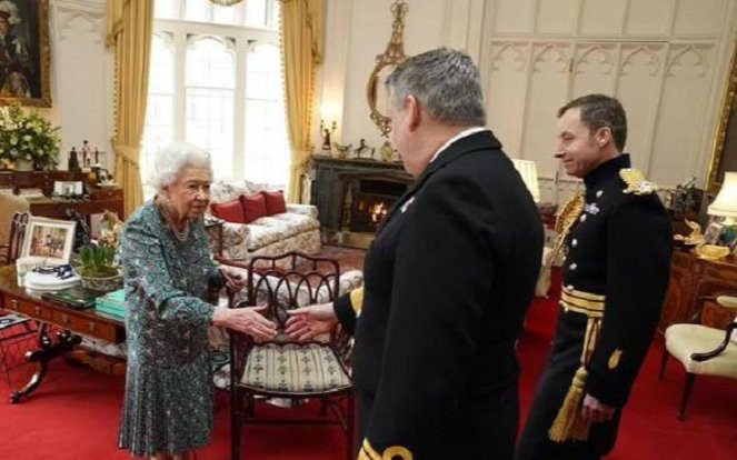 Bước sang tuổi 95, Nữ hoàng Anh thừa nhận một điều về tình sức khỏe của mình Ảnh 2