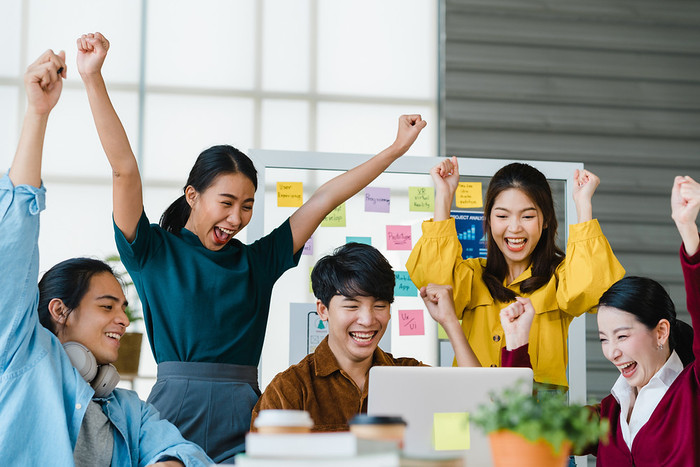 GenZ và 'n' chuyện công sở: Đừng để bị cuốn theo vũ trụ drama! Ảnh 3