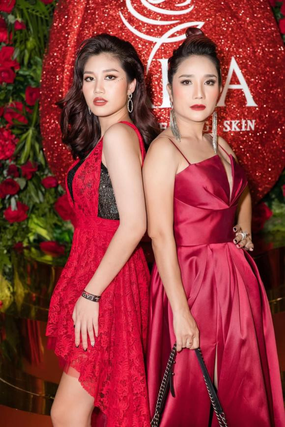 Cát Tường và con gái Tường An.