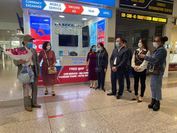 Gia đình chị Hương vô cùng ngóng đợi con trai trở về. 