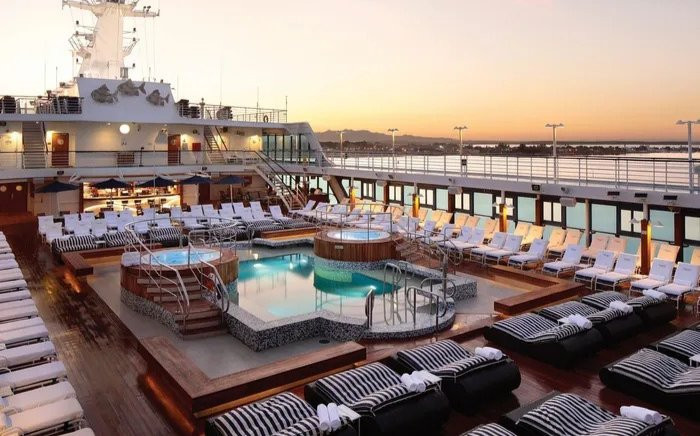 180 ngày trên du thuyền cao cấp vòng quanh thế giới Ảnh 2