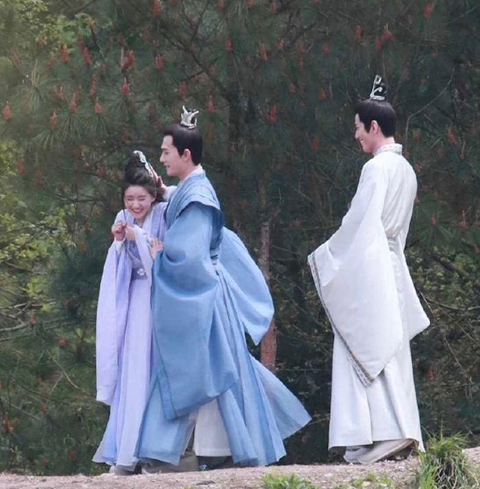 Triệu Lộ Tư bị ê-kíp 'Thả Thí Thiên Hạ' ghét bỏ vì tự ý công khai phá couple với Dương Dương? Ảnh 8