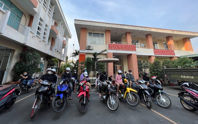 TPHCM: Công an vây ráp nhóm 'quái xế' tụ tập đua xe sau tiệc 8/3, phát hiện nhiều người mắc Covid-19 Ảnh 2