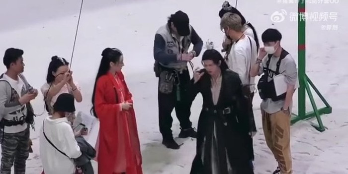 Ngự Giao Ký tung ảnh trước thềm lên sóng: Nhậm Gia Luân làm một điều đáng yêu với Nhiệt Ba Ảnh 8