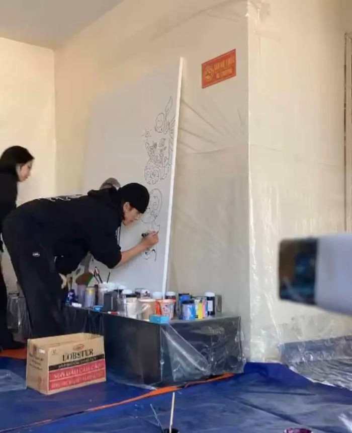 Cô chỉ chia sẻ những khoảnh khắc vui vẻ bên bạn trai, ngoài ra không tiết lộ gì thêm. 