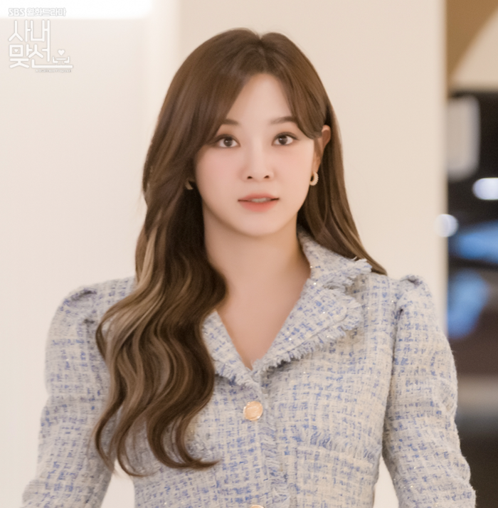 Hẹn hò chốn công sở: Kim Se Jeong được so sánh với một mỹ nhân Hollywood, nguyên nhân là gì? Ảnh 1