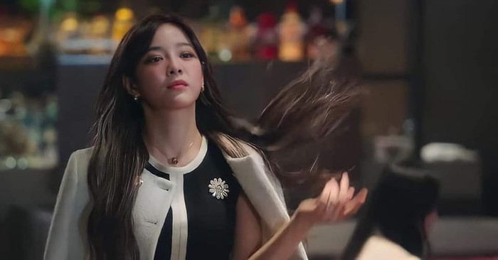 Hẹn Hò Chốn Công Sở,: Hé lộ tạo hình đầu tiên của playgirl Kim Se Jeong, đáng tiếc là bị cắt mất Ảnh 7