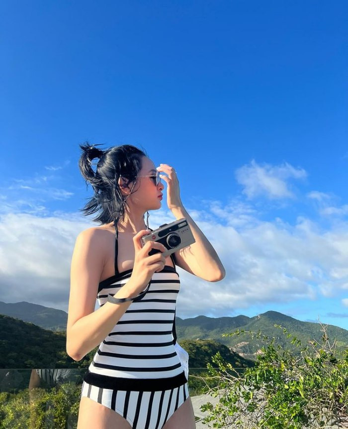  Hiền Hồ cũng mang theo máy ảnh cá nhân và tranh thủ lưu lại những khoảnh khắc đẹp tại núi rừng xứ Ninh Thuận.