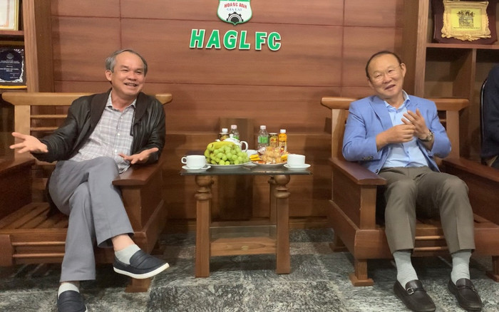 Ông Park dành tình cảm đặc biệt cho bầu Đức: Anh ấy là số 1! Ảnh 2