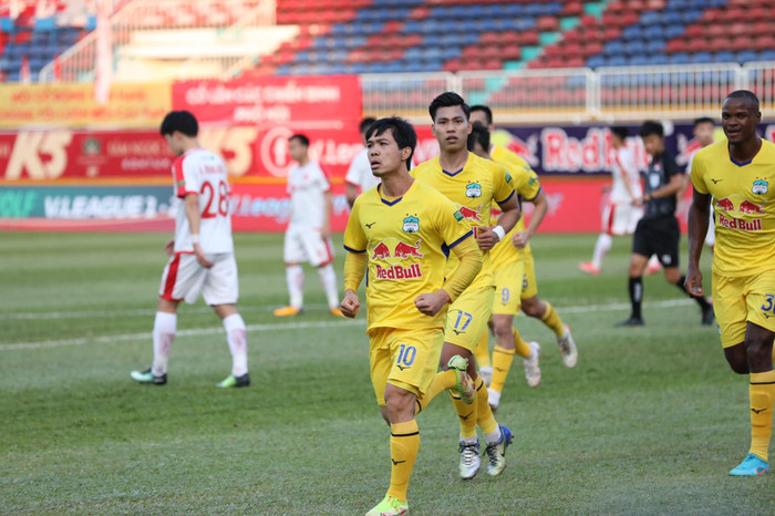 Công Phượng chói sáng cũng không thể giúp HAGL chiến thắng Ảnh 1