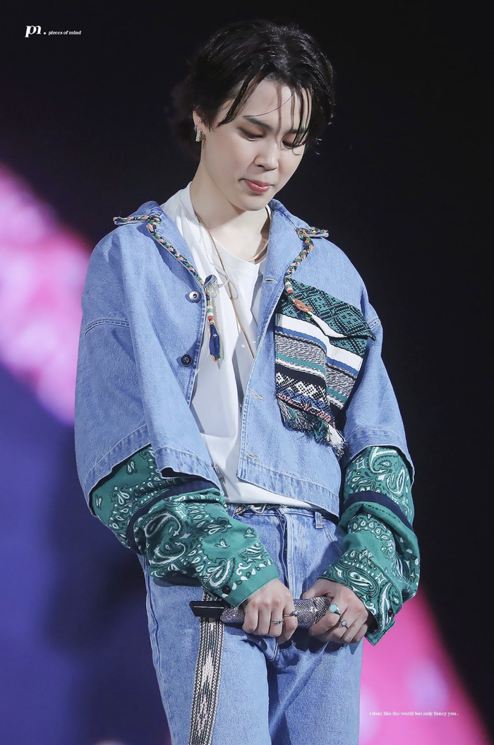 Jimin tại concert.