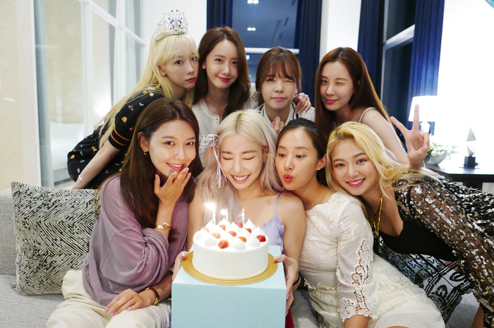 BXH thương hiệu girlgroup tháng 3/2022: Hai đàn chị gen 2 tiến lên áp đảo BlackPink Ảnh 6