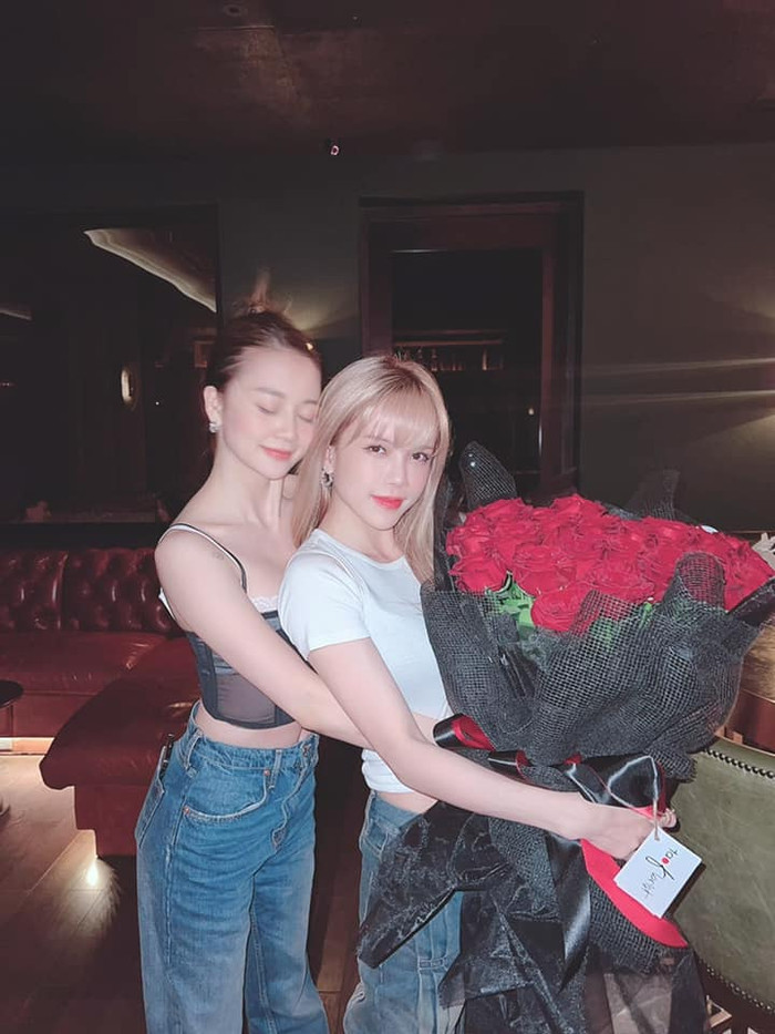 Dịp Valentine vừa qua, cô đã có buổi hẹn hò cùng với bạn bè và em gái Thiều Bảo Trâm