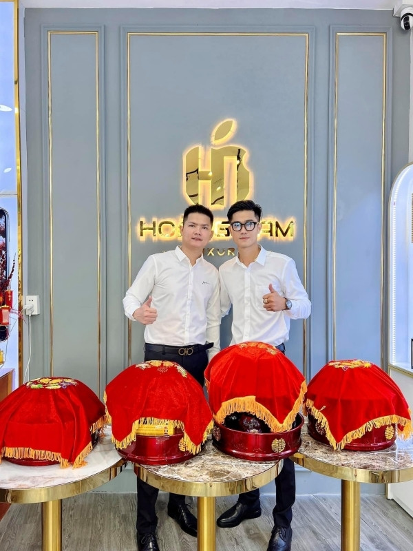 Đám cưới 10 tỷ ở Sóc Trăng: Gia thế chú rể cũng 'không phải dạng vừa'! Ảnh 4