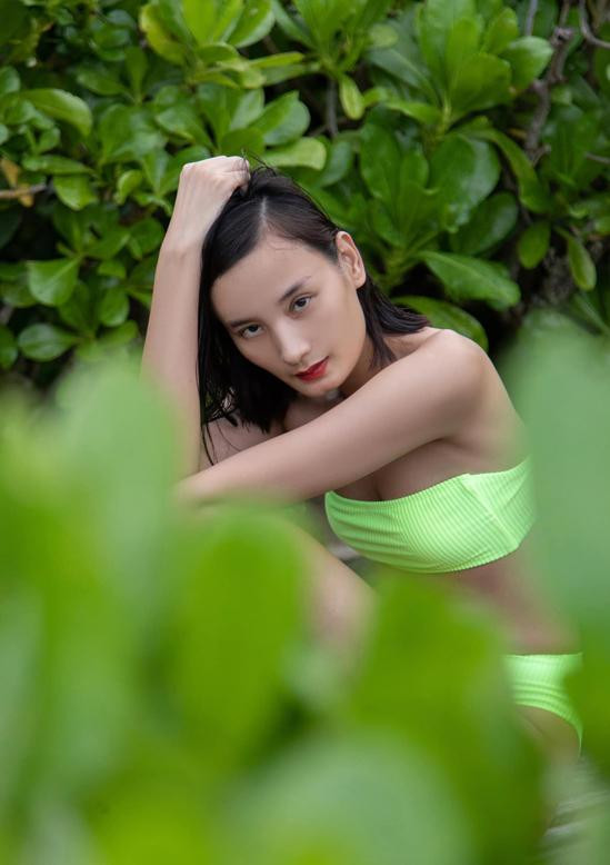 Những hình ảnh cho thấy sự thay đổi hình thể của Lê Thúy sau khi lấy chồng. 