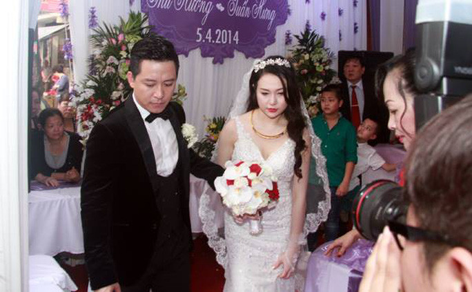 Hình ảnh tại đám cưới của nam ca sĩ và bà xã Hương Baby