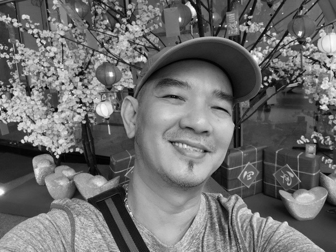 Đạo diễn Vũ Minh qua đời vào lúc 3h20 phút ngày 13/3 sau thời gian chiến đấu với bệnh tật đã khiến nhiều người xót thương.